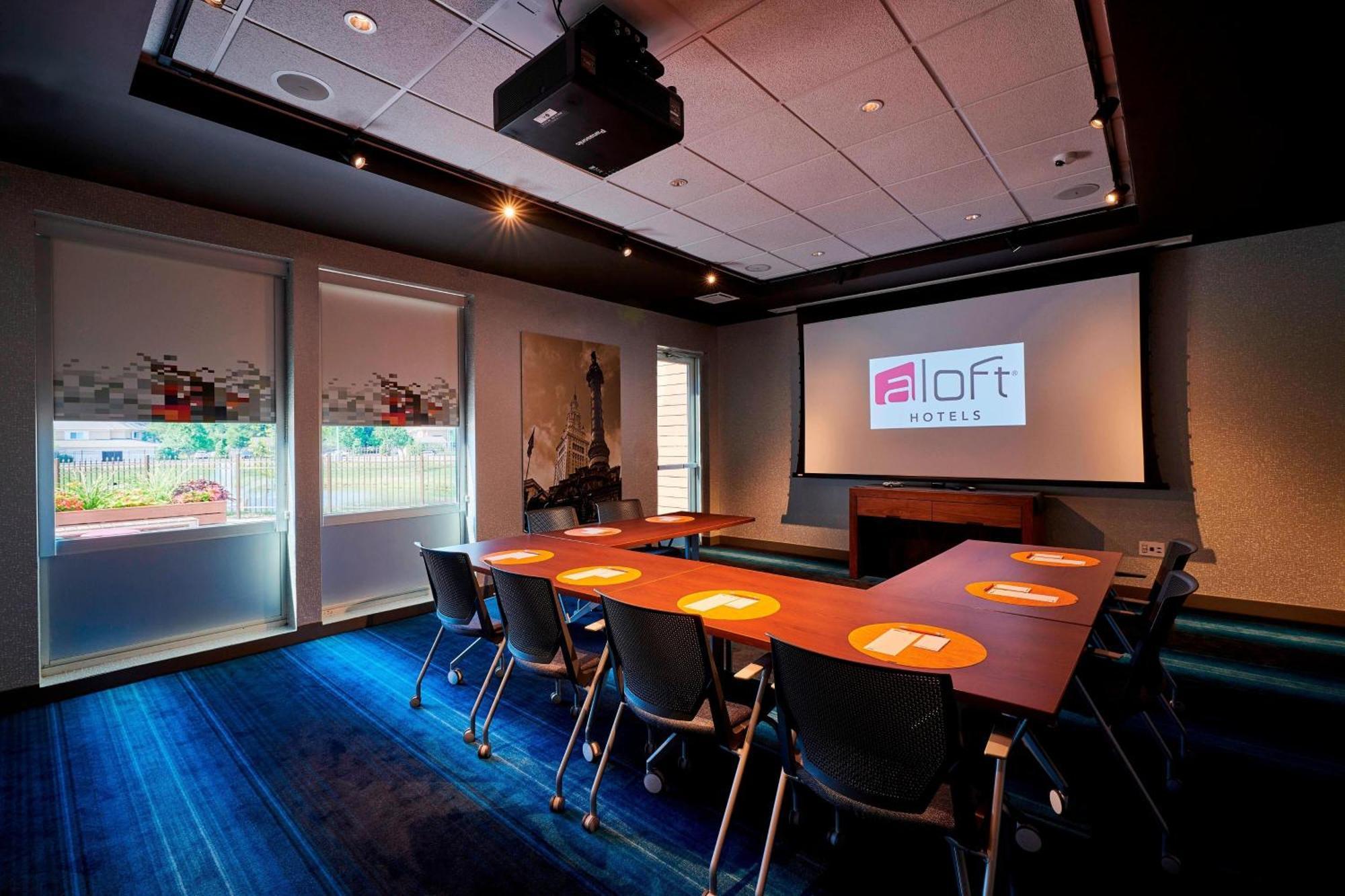 Aloft Cleveland Airport Hotel North Olmsted Kültér fotó