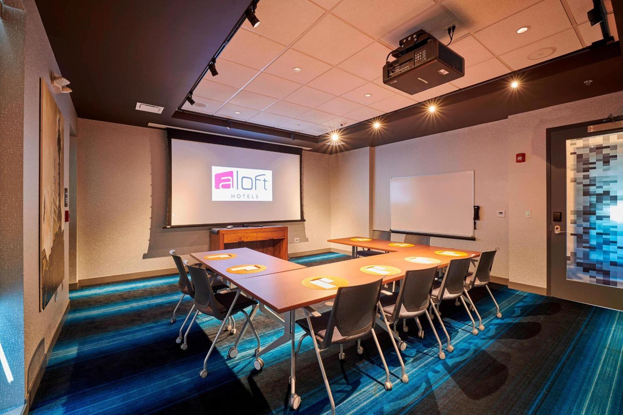 Aloft Cleveland Airport Hotel North Olmsted Kültér fotó