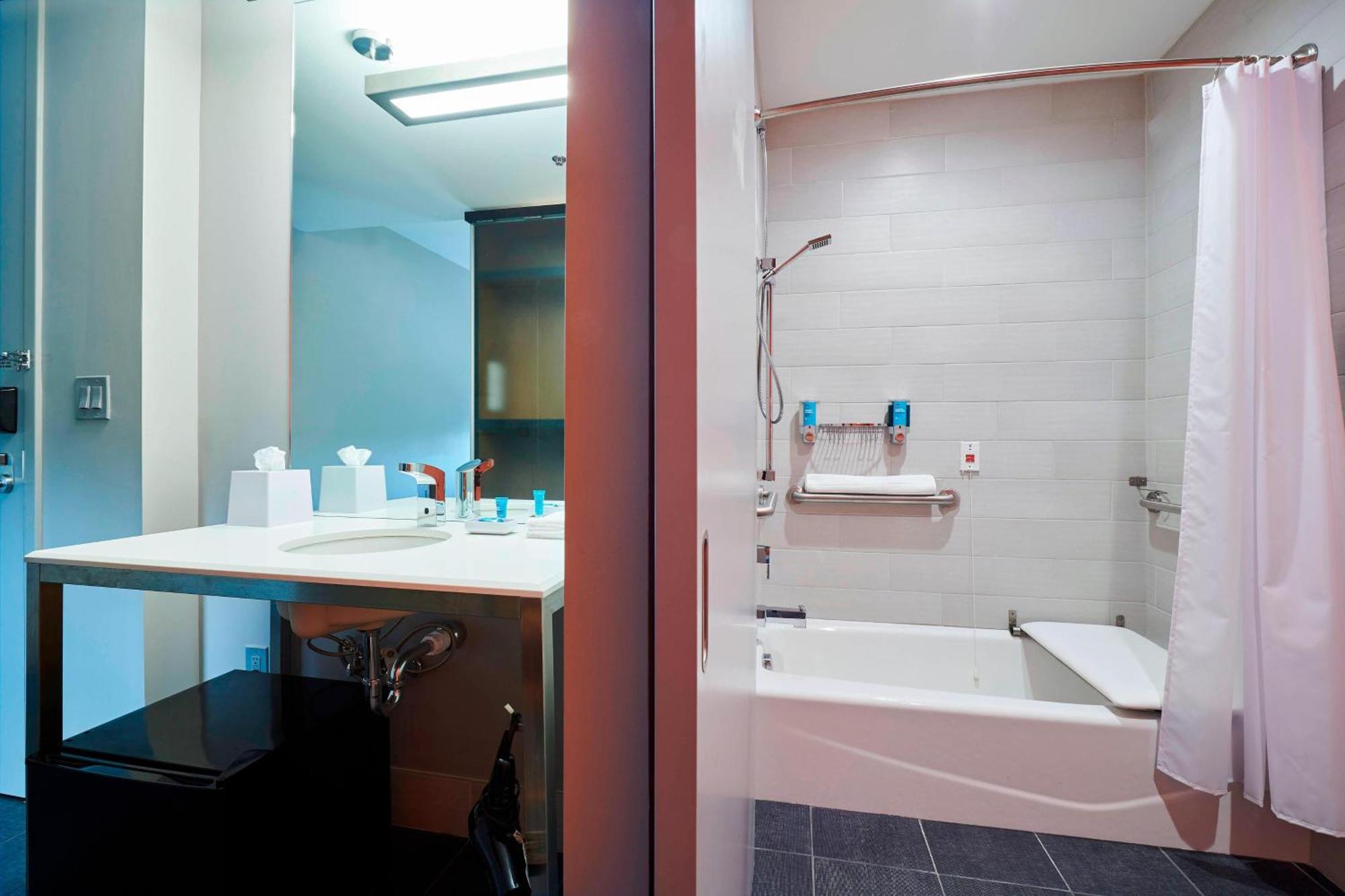 Aloft Cleveland Airport Hotel North Olmsted Kültér fotó